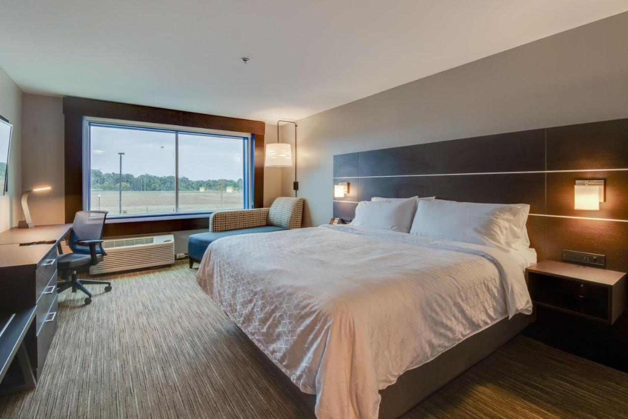 Holiday Inn Express & Suites - Union City By Ihg Exterior foto